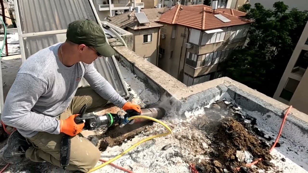 עבודות סנפלינג - ורטיקל שיפוץ בגובה